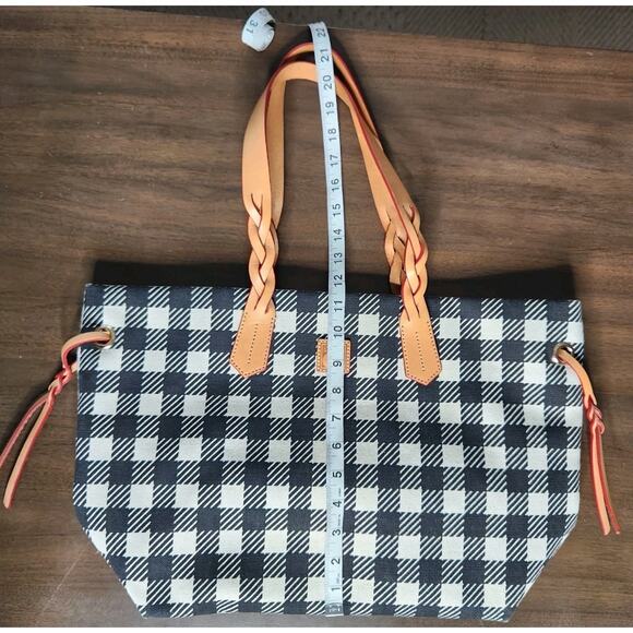 Dooney & Bourke Buffalo Plaid Shoulder Tote Bag Black & White Braided Straps Euc - Picture 10 of 12